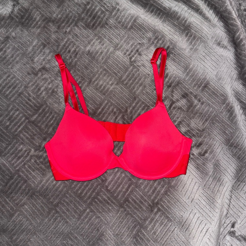 VS PINK BRA